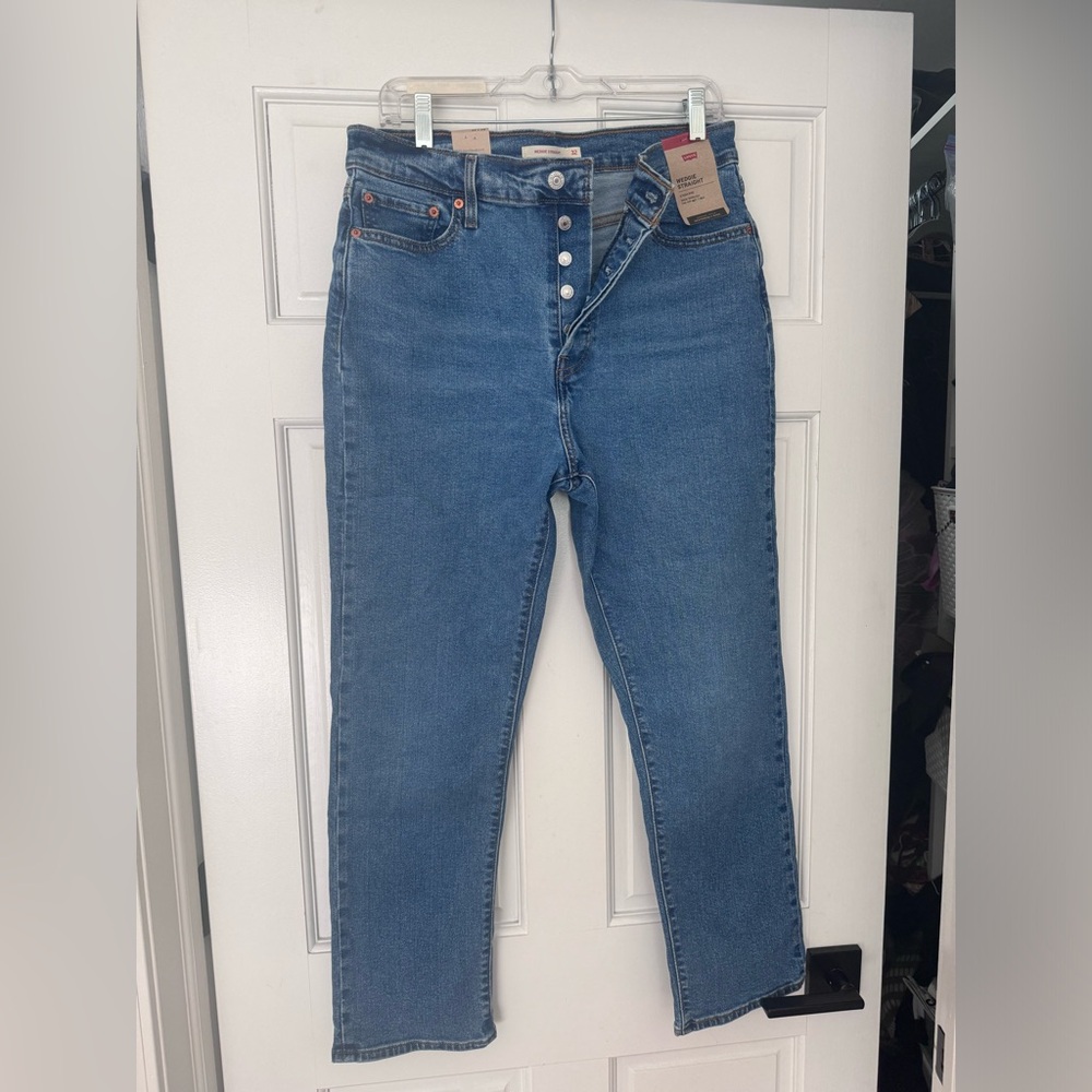 NWT Levi’s Wedgie Straight jeans, size 32x 28